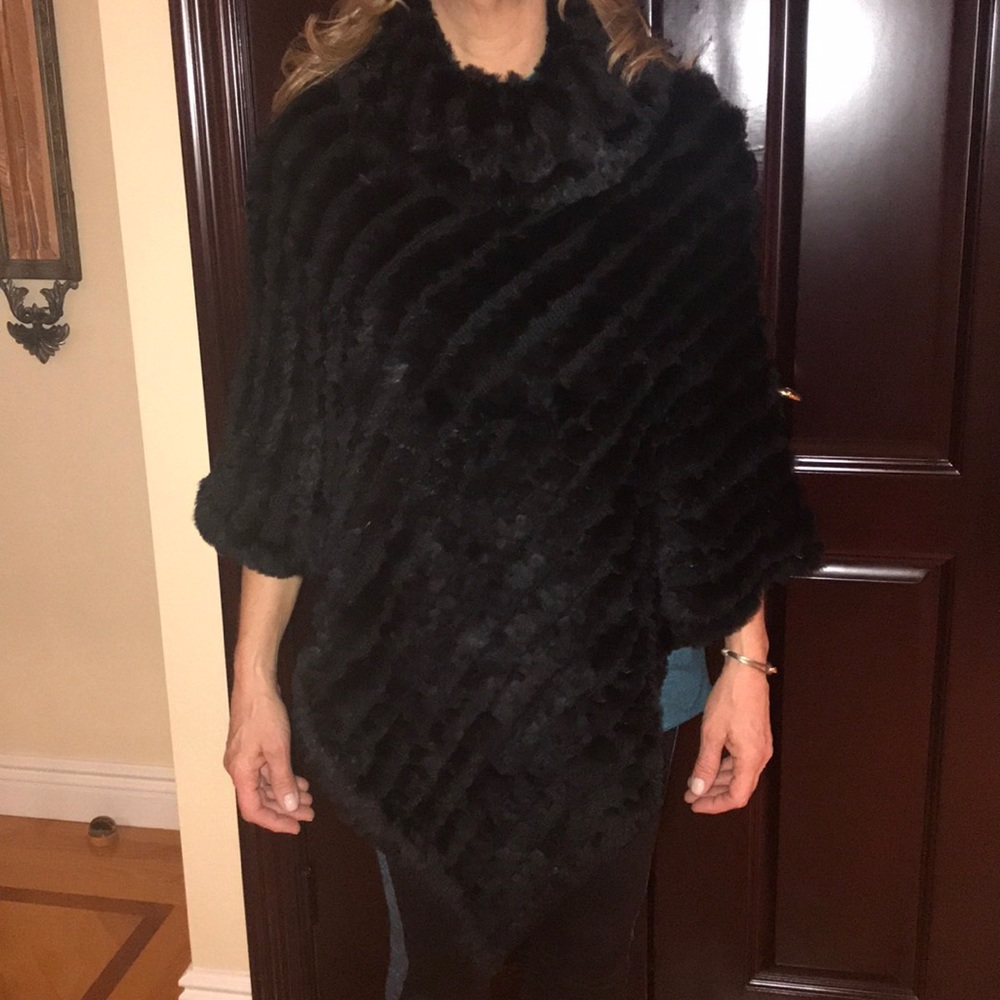 Real FUR BLACK PONCHO